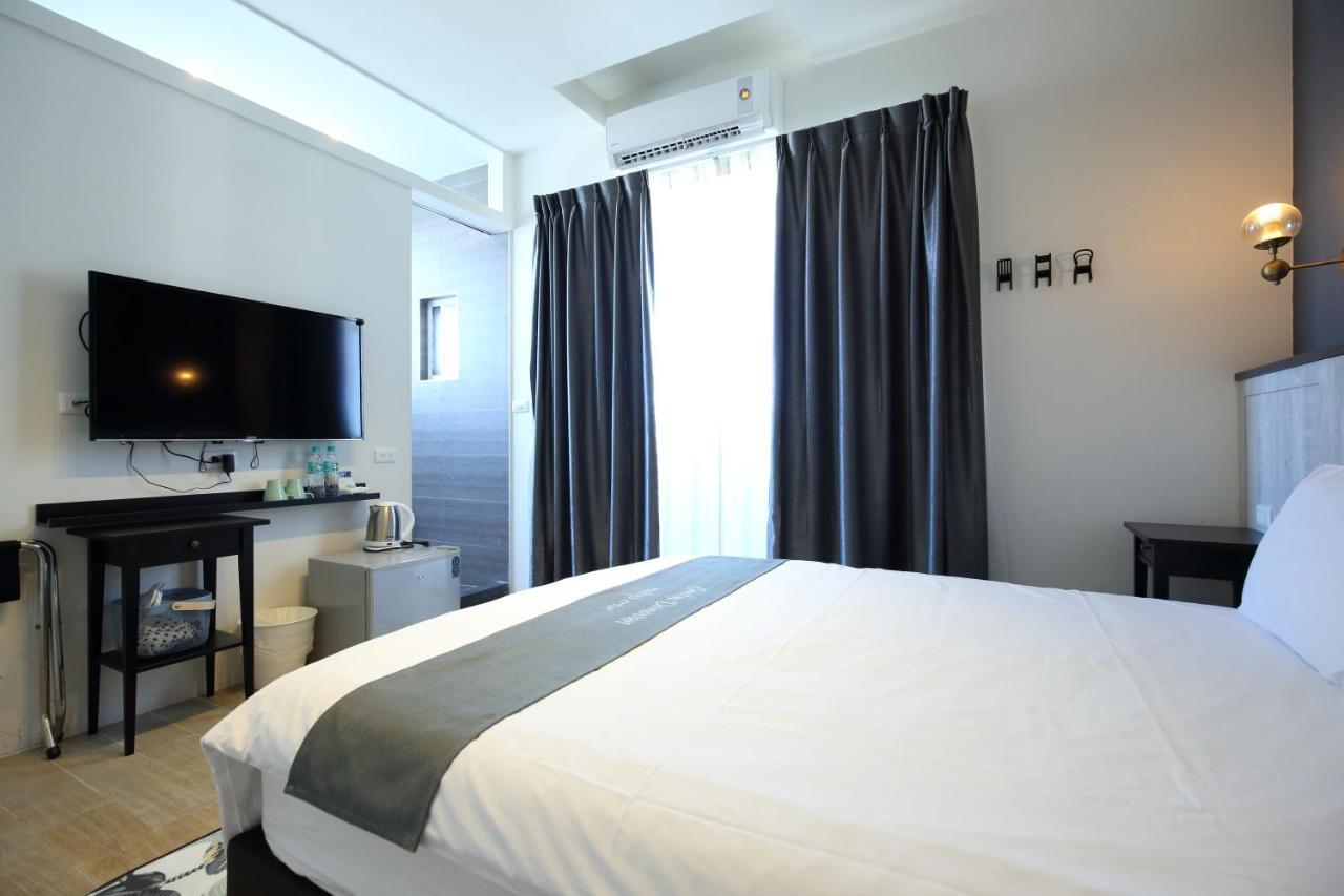 微藍海岸夜市電梯旅宿 Hualien City Ngoại thất bức ảnh