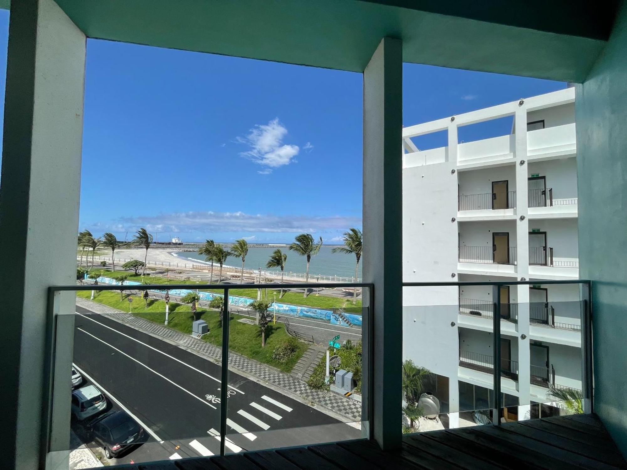 微藍海岸夜市電梯旅宿 Hualien City Ngoại thất bức ảnh